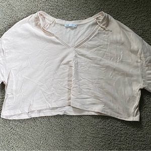 Zara cropped T-shirt v neck never worn